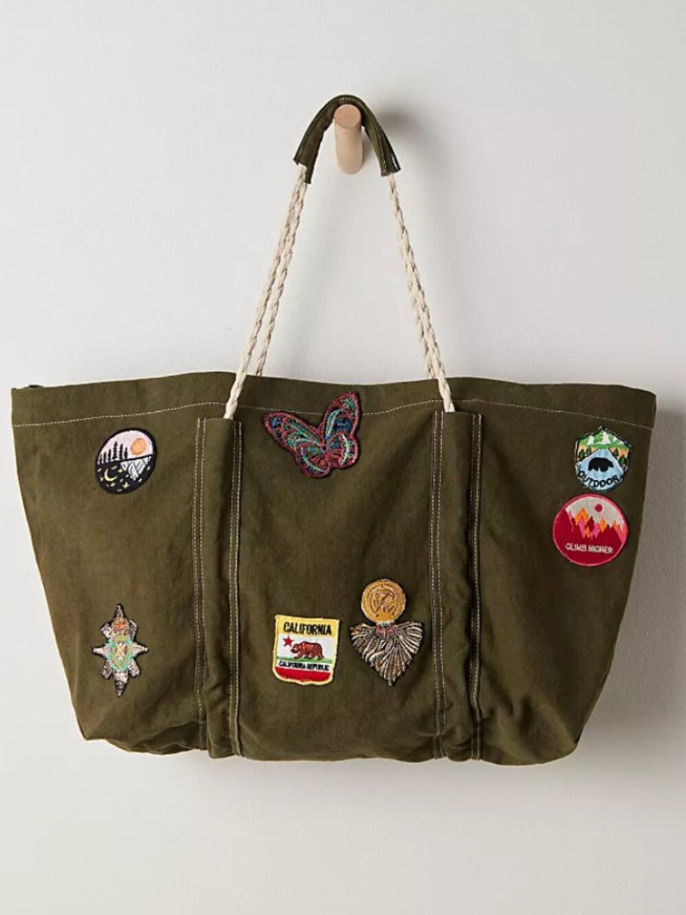 FREE PEOPLE Carryall Tote Bag - Been There Badge - Picture 11 of 11